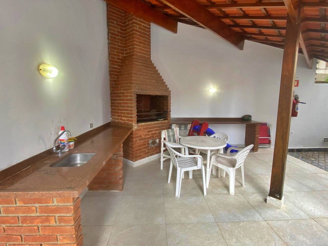 Apartamento para alugar com 4 quartos, 160m² - Foto 25