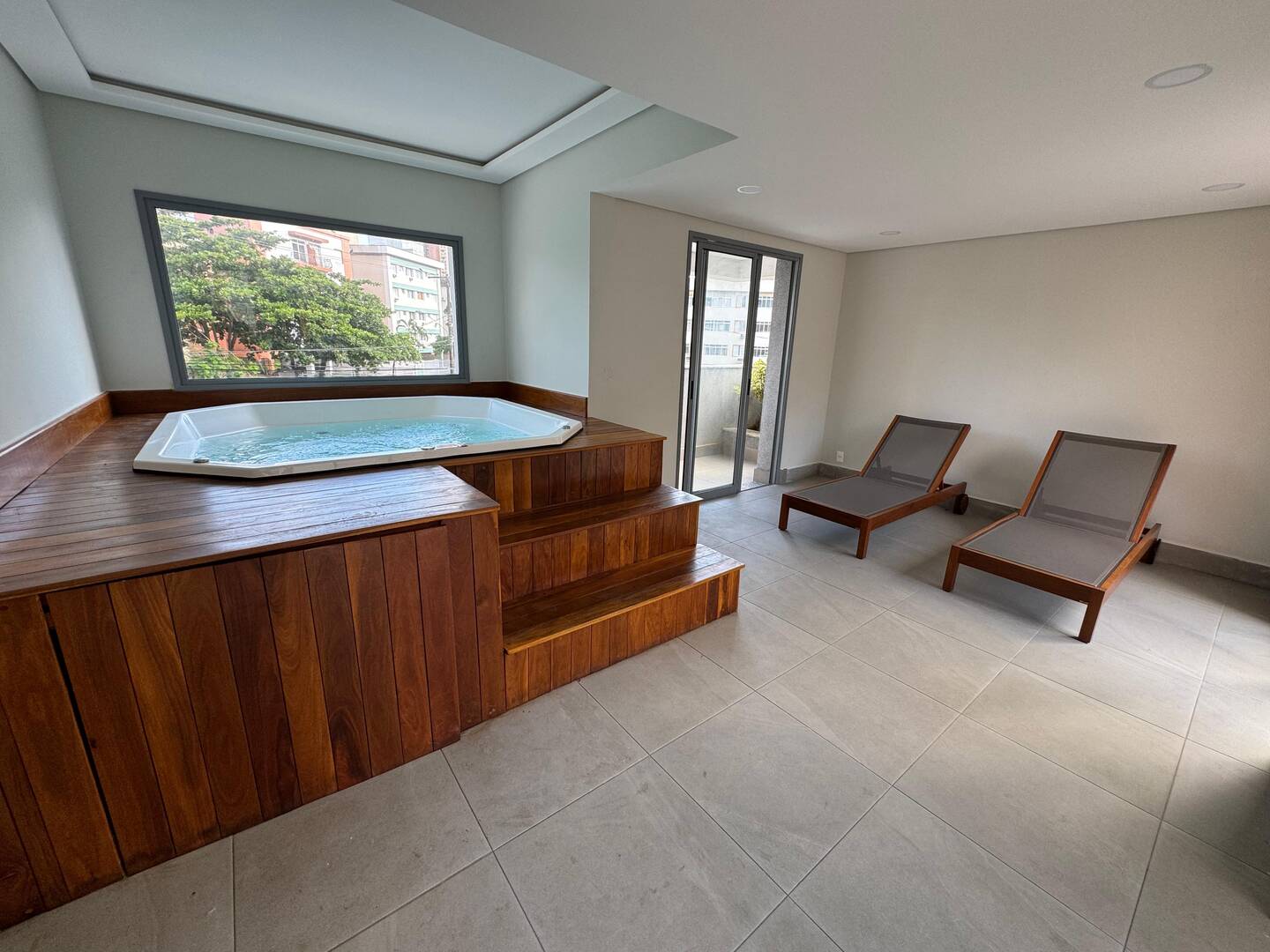 Apartamento para alugar com 3 quartos, 110m² - Foto 31