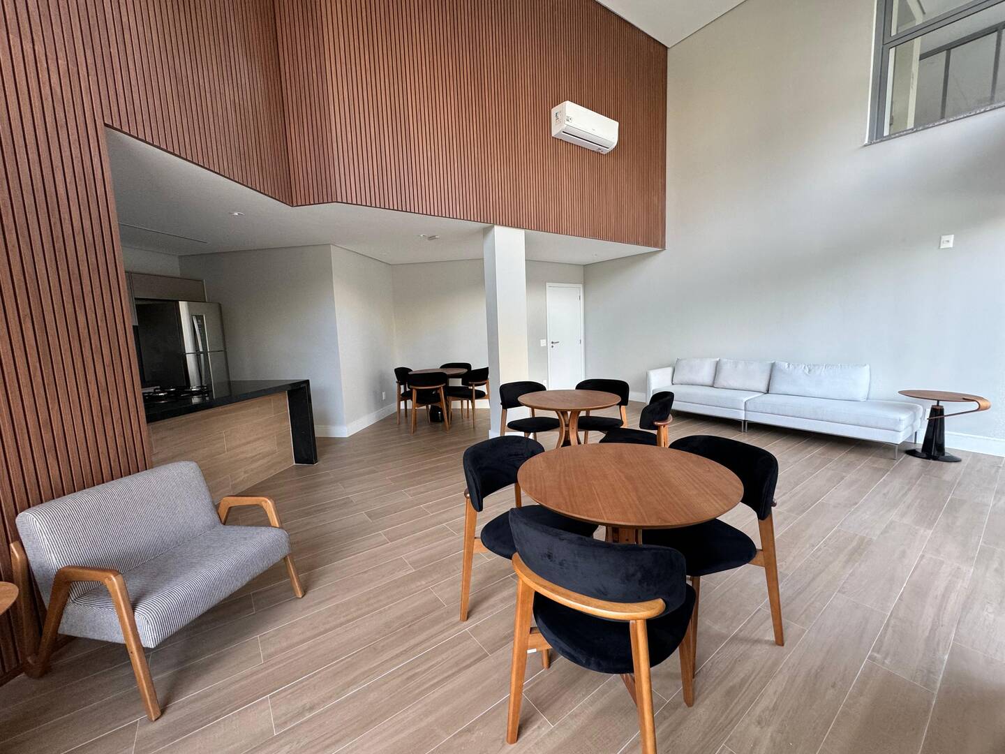Apartamento para alugar com 3 quartos, 110m² - Foto 24