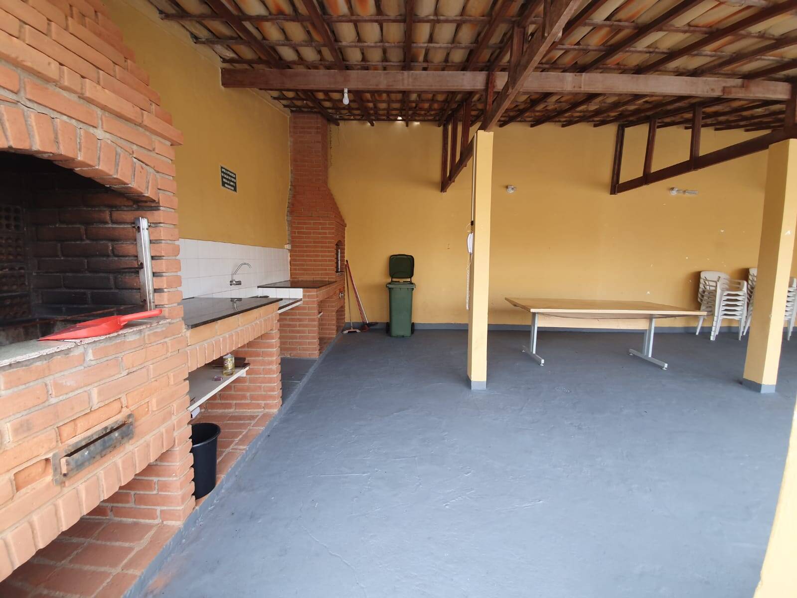 Apartamento para alugar com 2 quartos, 65m² - Foto 15