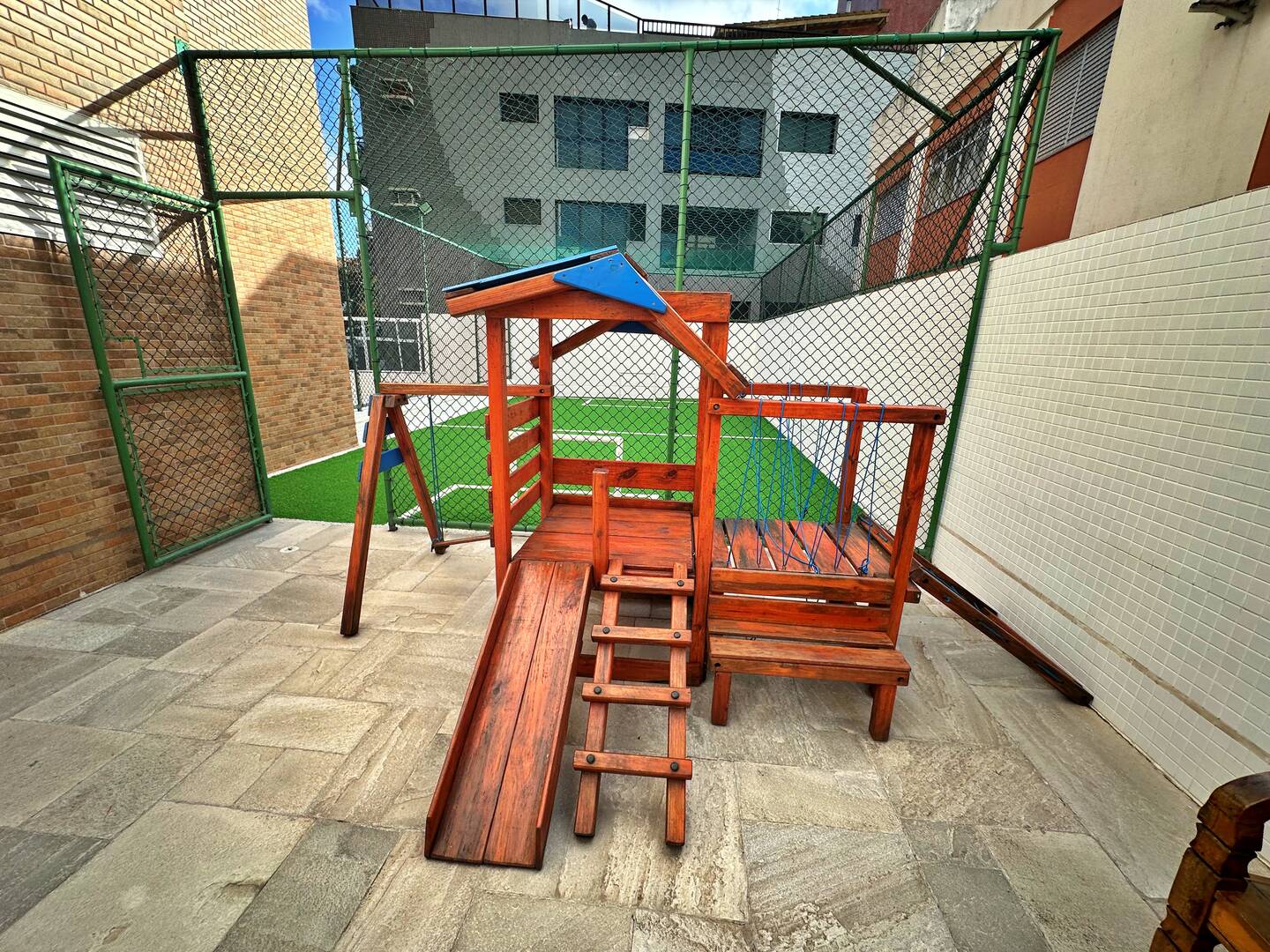 Apartamento à venda com 2 quartos, 56m² - Foto 33