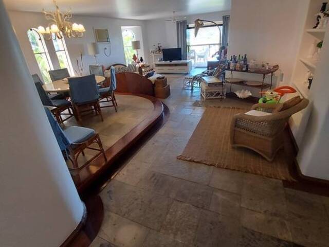 Apartamento para Venda em Guarujá - 4