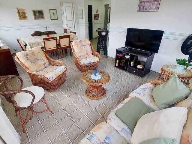 Apartamento para Venda em Guarujá - 4