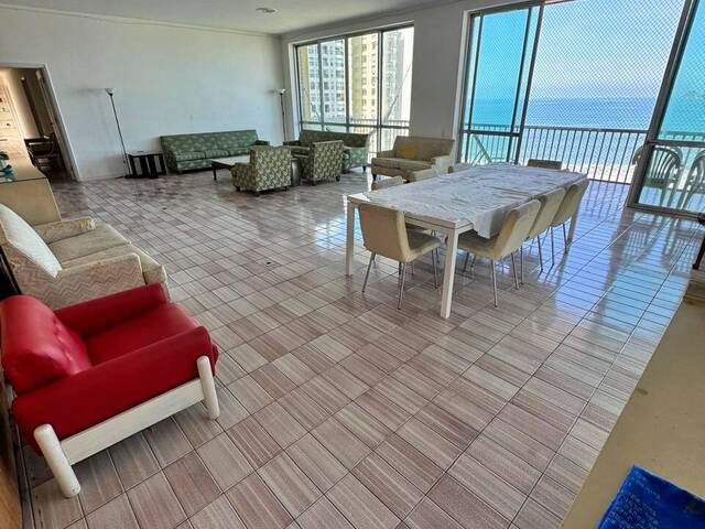 Apartamento para Venda em Guarujá - 4