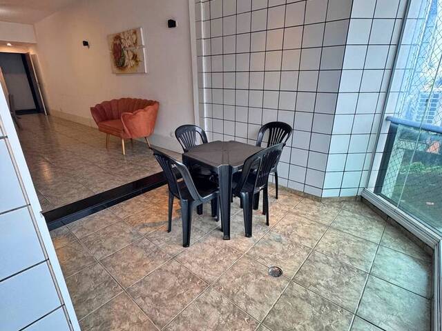 Apartamento para Venda em Guarujá - 4