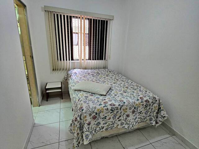 Apartamento para Venda em Guarujá - 4
