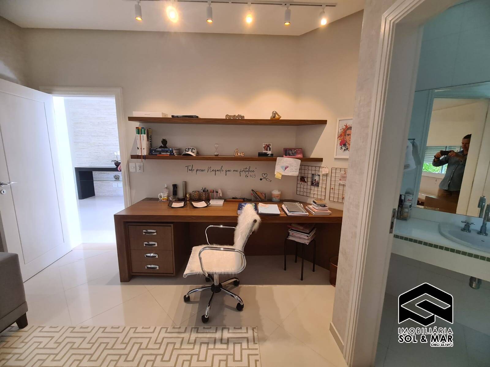 Casa de Condomínio para alugar com 5 quartos, 650m² - Foto 10