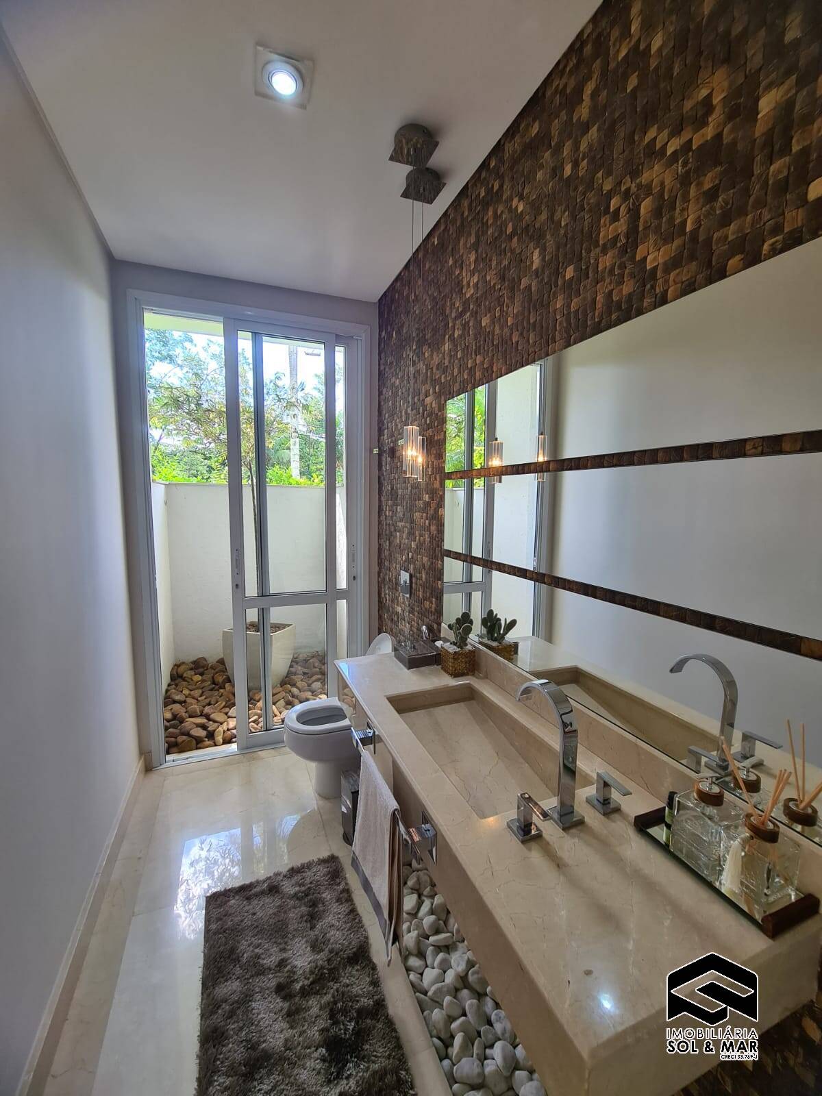Casa de Condomínio para alugar com 5 quartos, 650m² - Foto 15