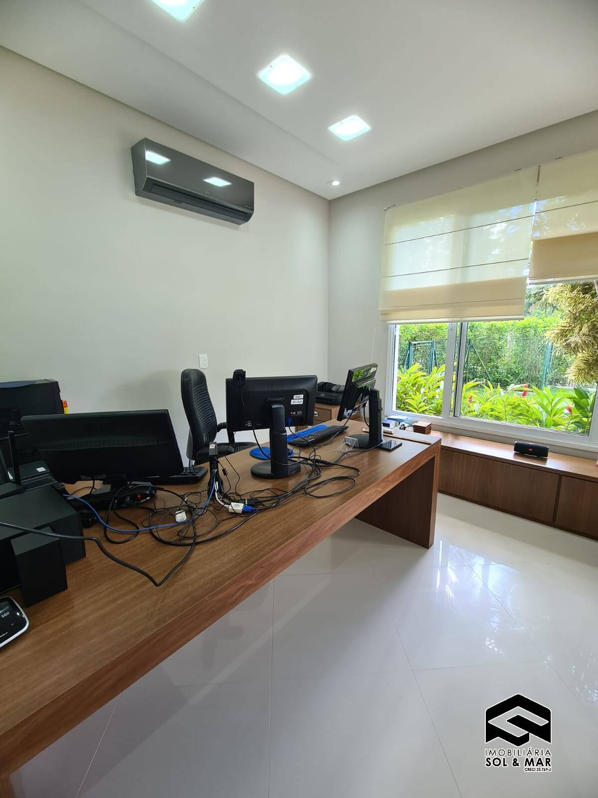 Casa de Condomínio para alugar com 5 quartos, 650m² - Foto 14