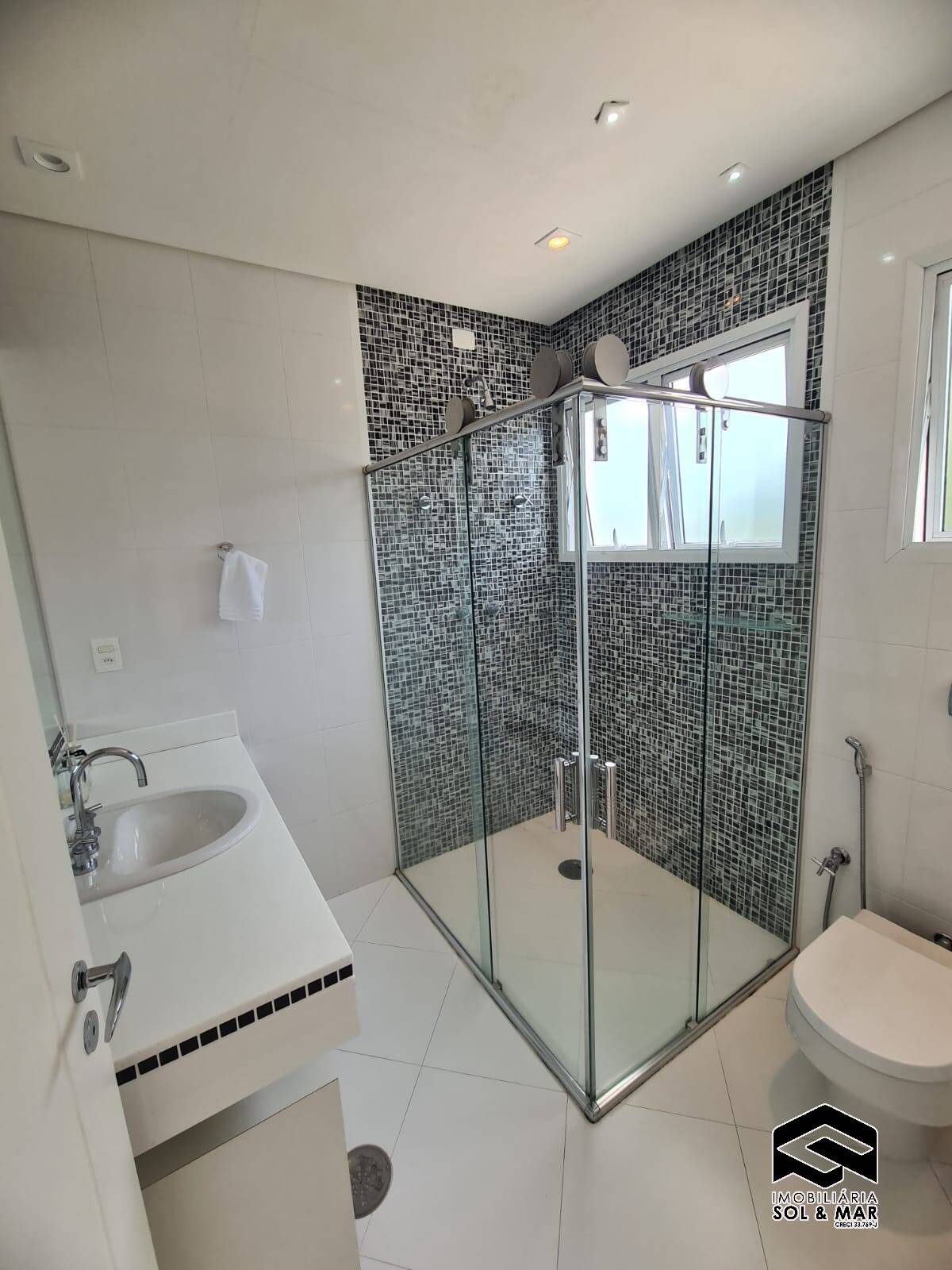 Casa de Condomínio para alugar com 5 quartos, 650m² - Foto 40