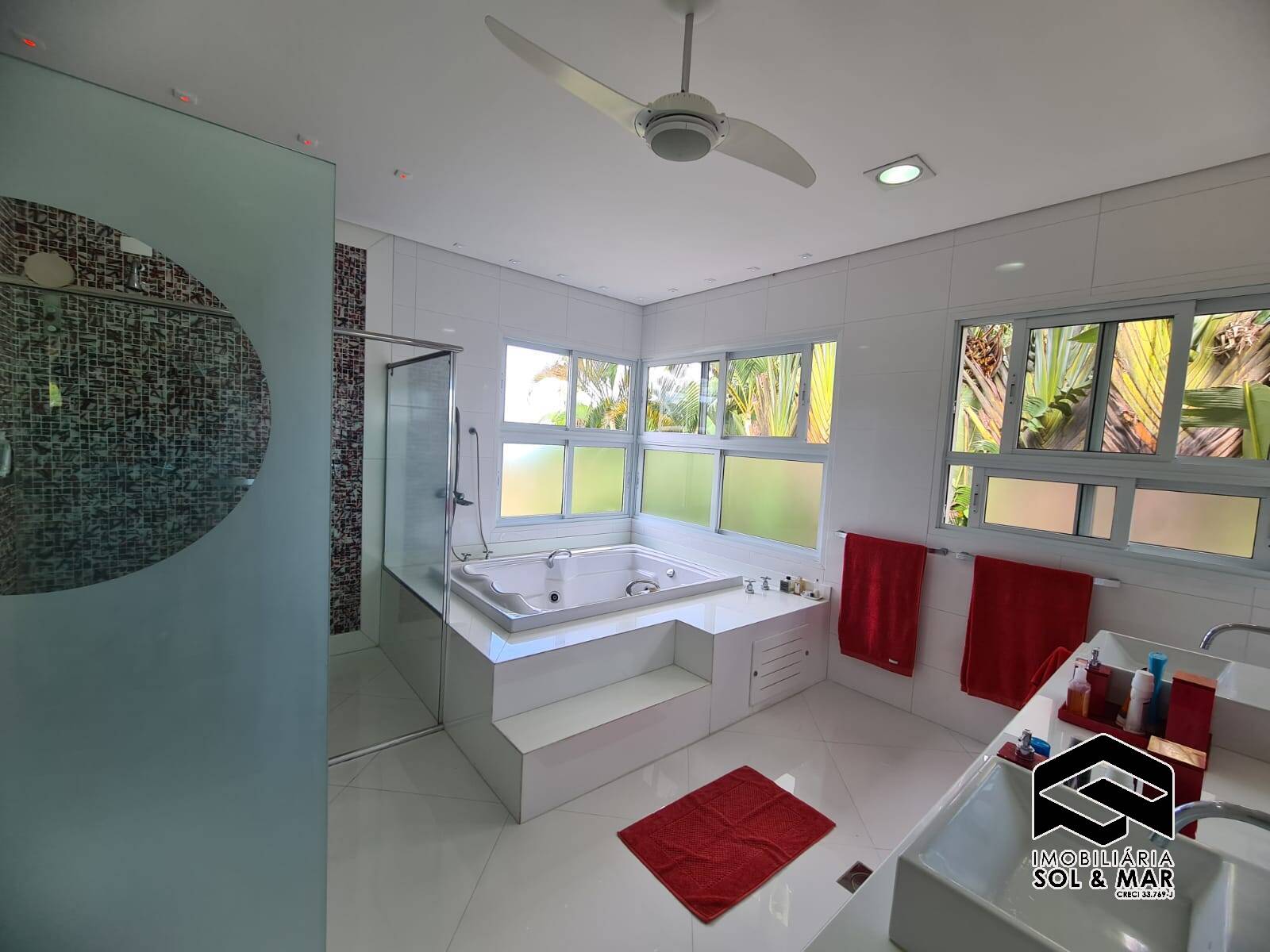 Casa de Condomínio para alugar com 5 quartos, 650m² - Foto 54