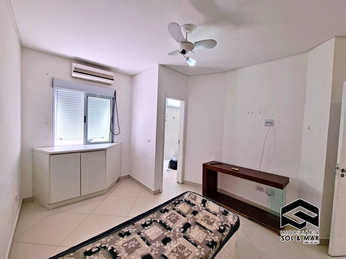Casa de Condomínio para alugar com 7 quartos, 350m² - Foto 13