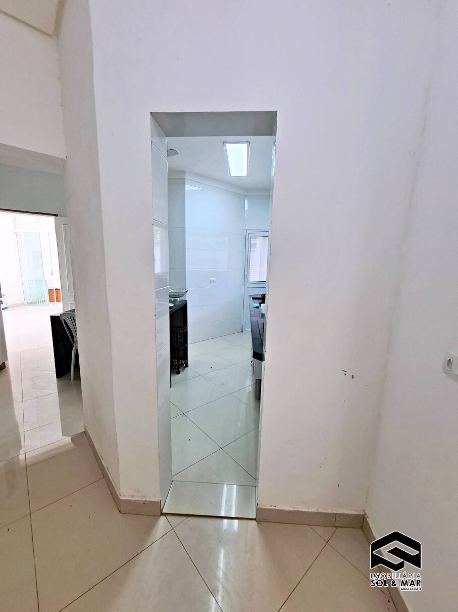 Casa de Condomínio para alugar com 7 quartos, 350m² - Foto 33