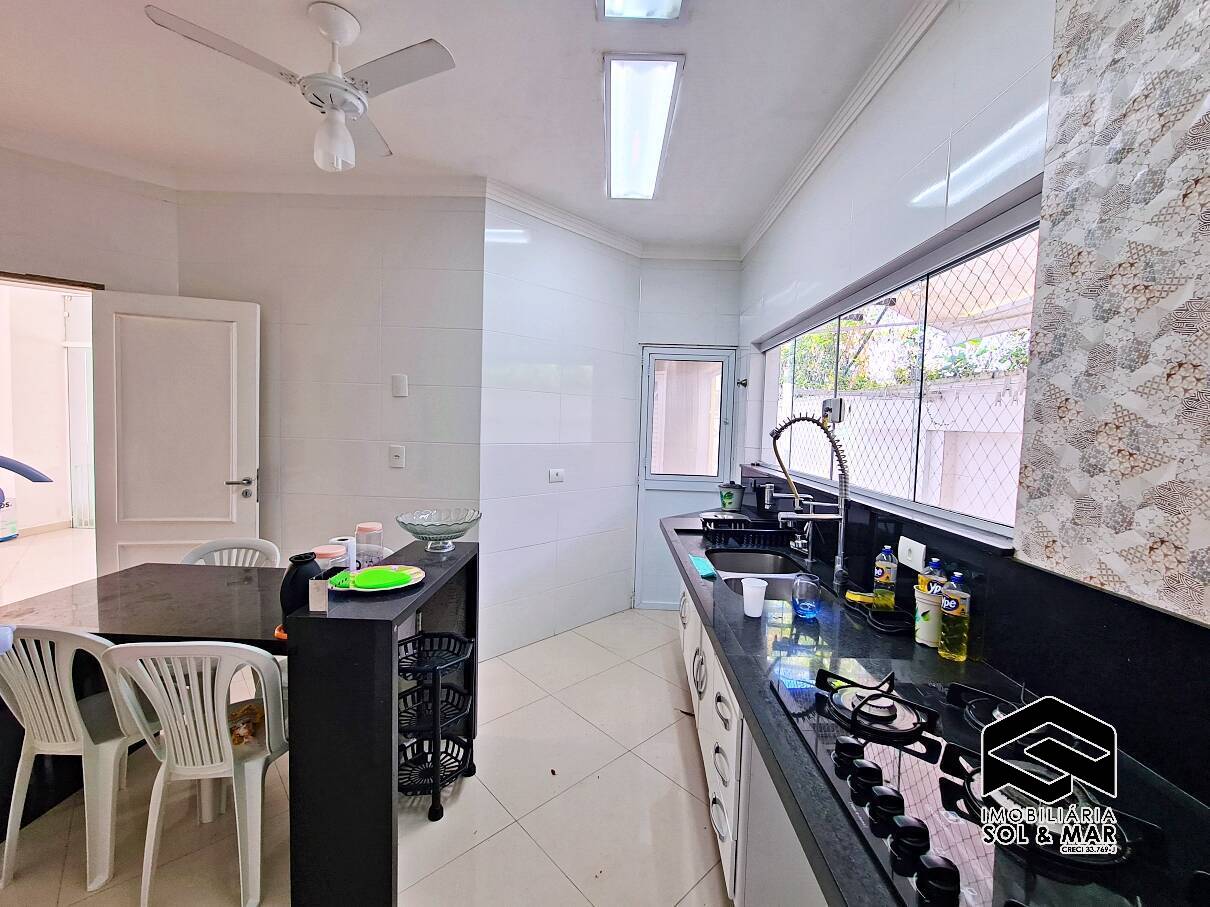 Casa de Condomínio para alugar com 7 quartos, 350m² - Foto 34