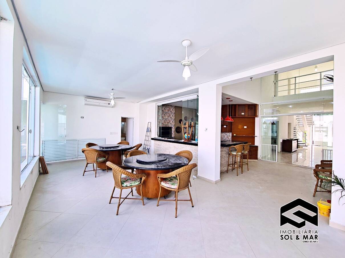 Casa de Condomínio para alugar com 7 quartos, 350m² - Foto 48