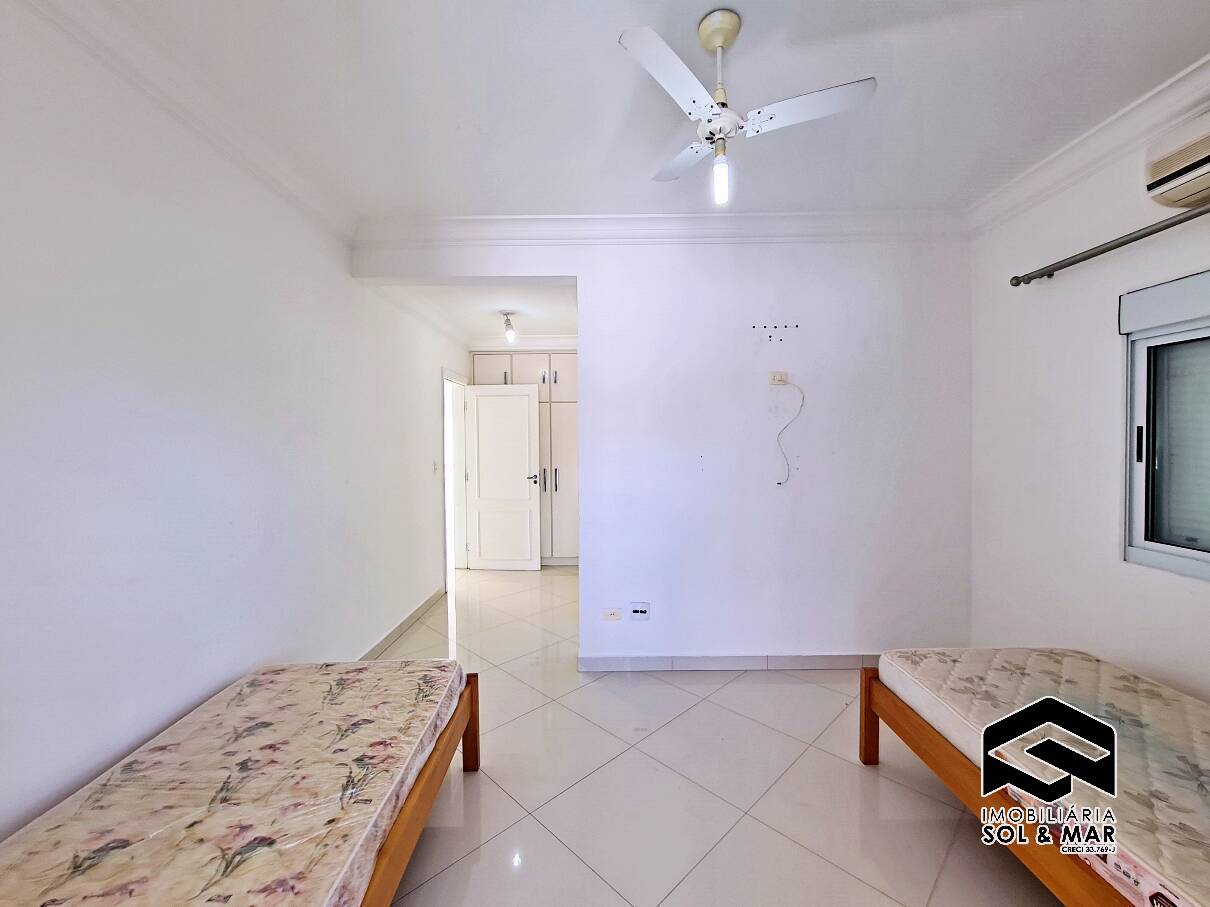 Casa de Condomínio para alugar com 7 quartos, 350m² - Foto 65