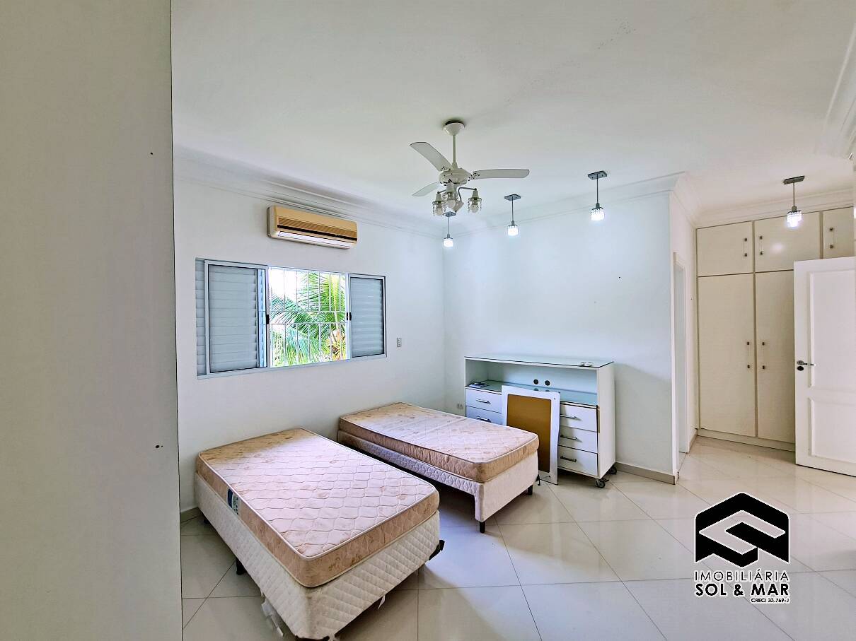 Casa de Condomínio para alugar com 7 quartos, 350m² - Foto 97