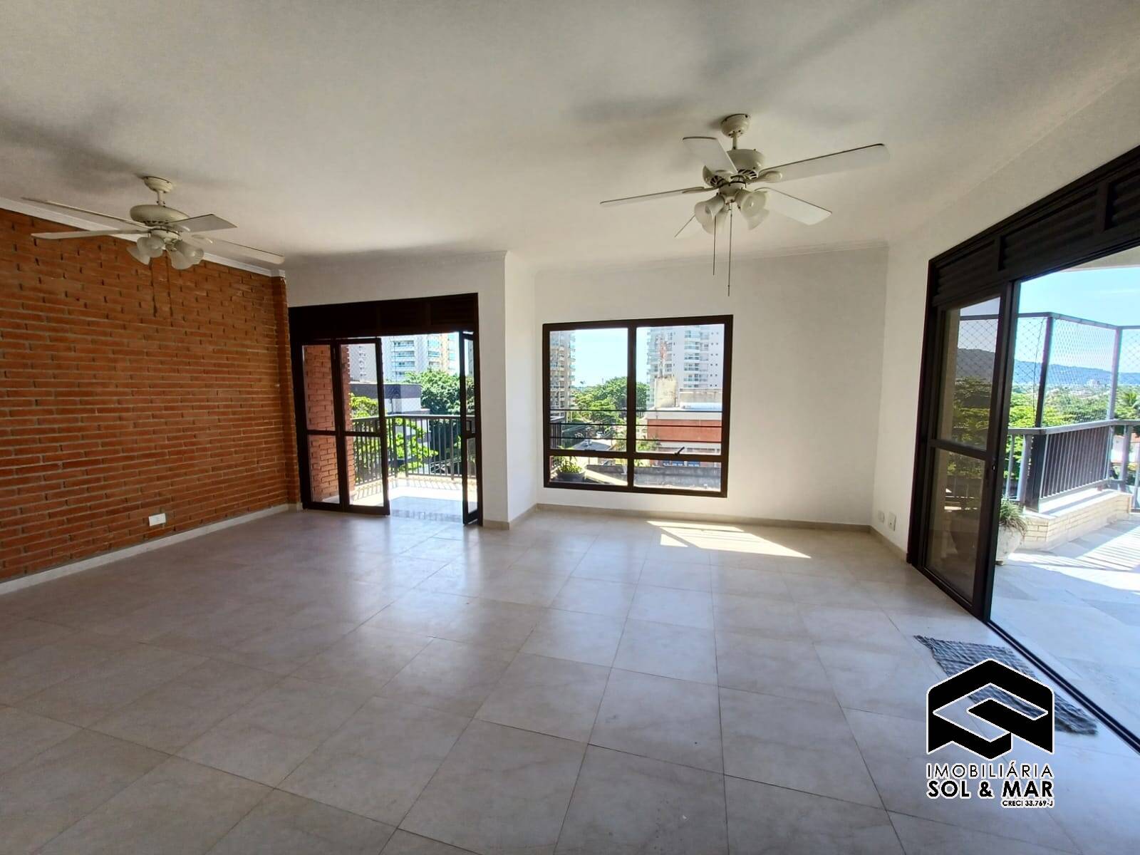 Apartamento à venda com 4 quartos, 380m² - Foto 1