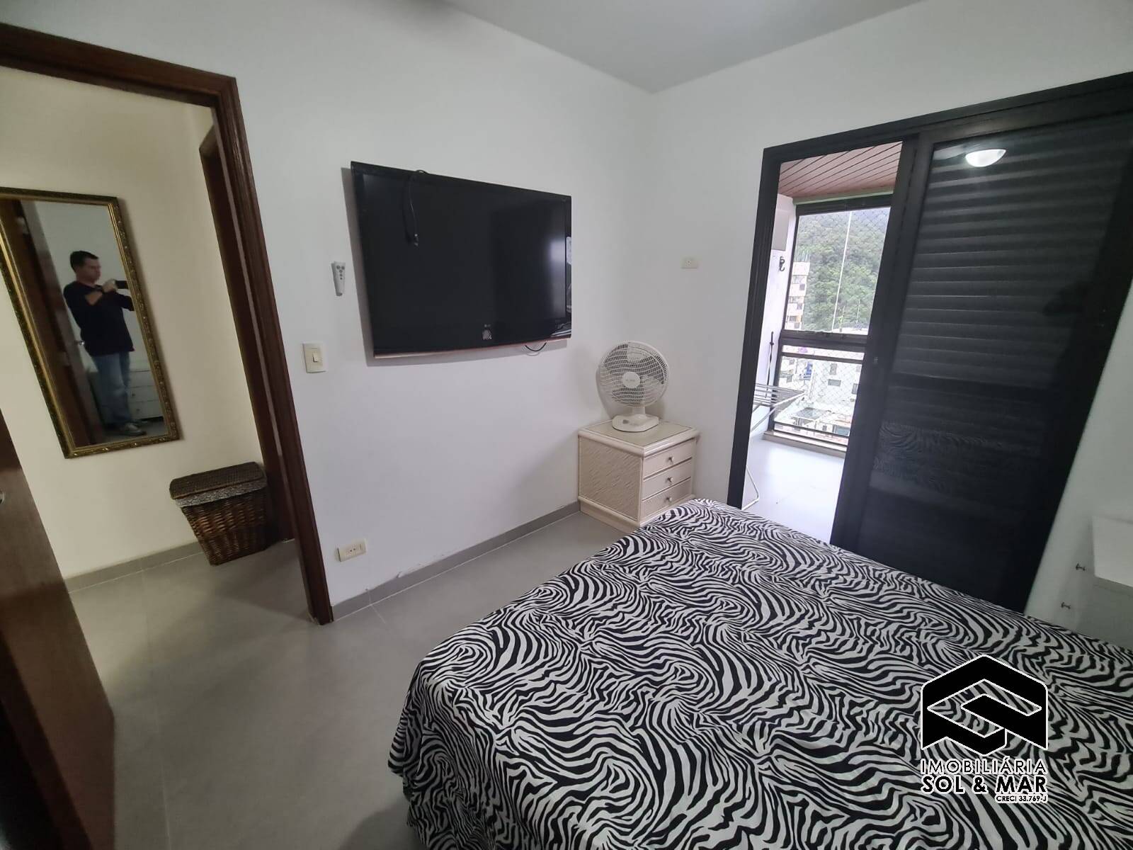 Apartamento para alugar com 3 quartos, 110m² - Foto 11