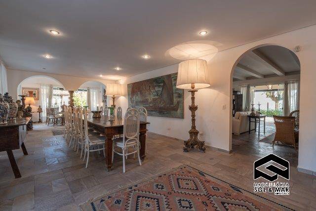 Casa à venda com 10 quartos, 1340m² - Foto 12