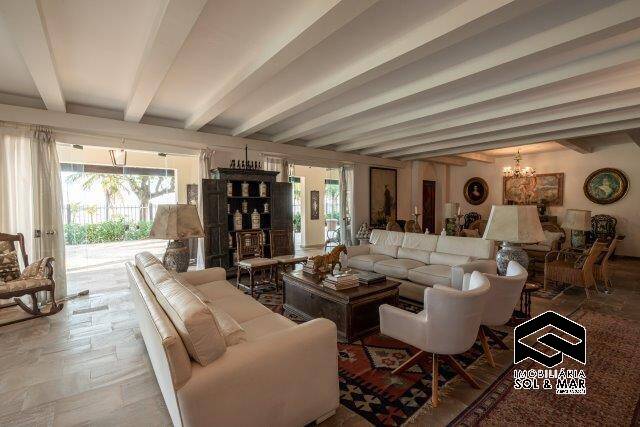Casa à venda com 10 quartos, 1340m² - Foto 11