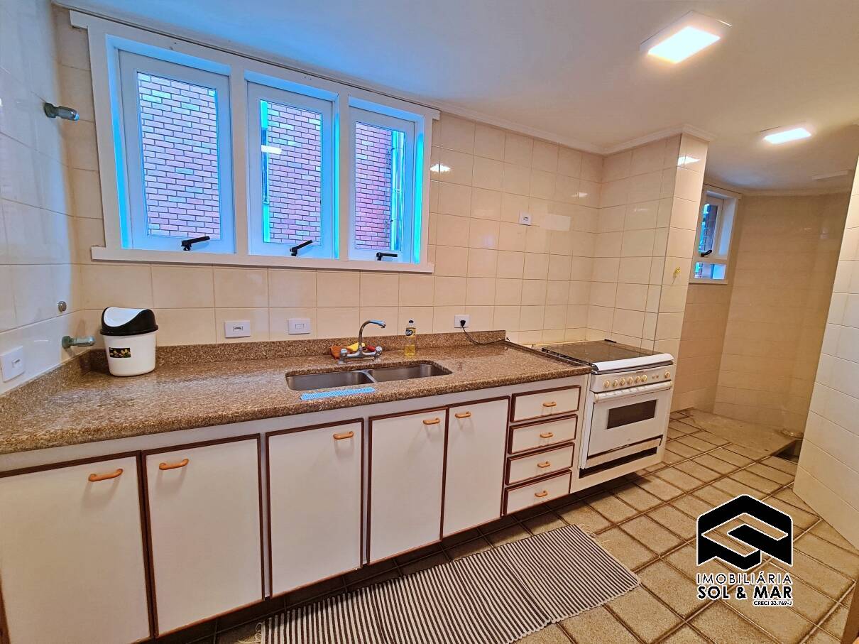 Apartamento para alugar com 5 quartos, 300m² - Foto 12