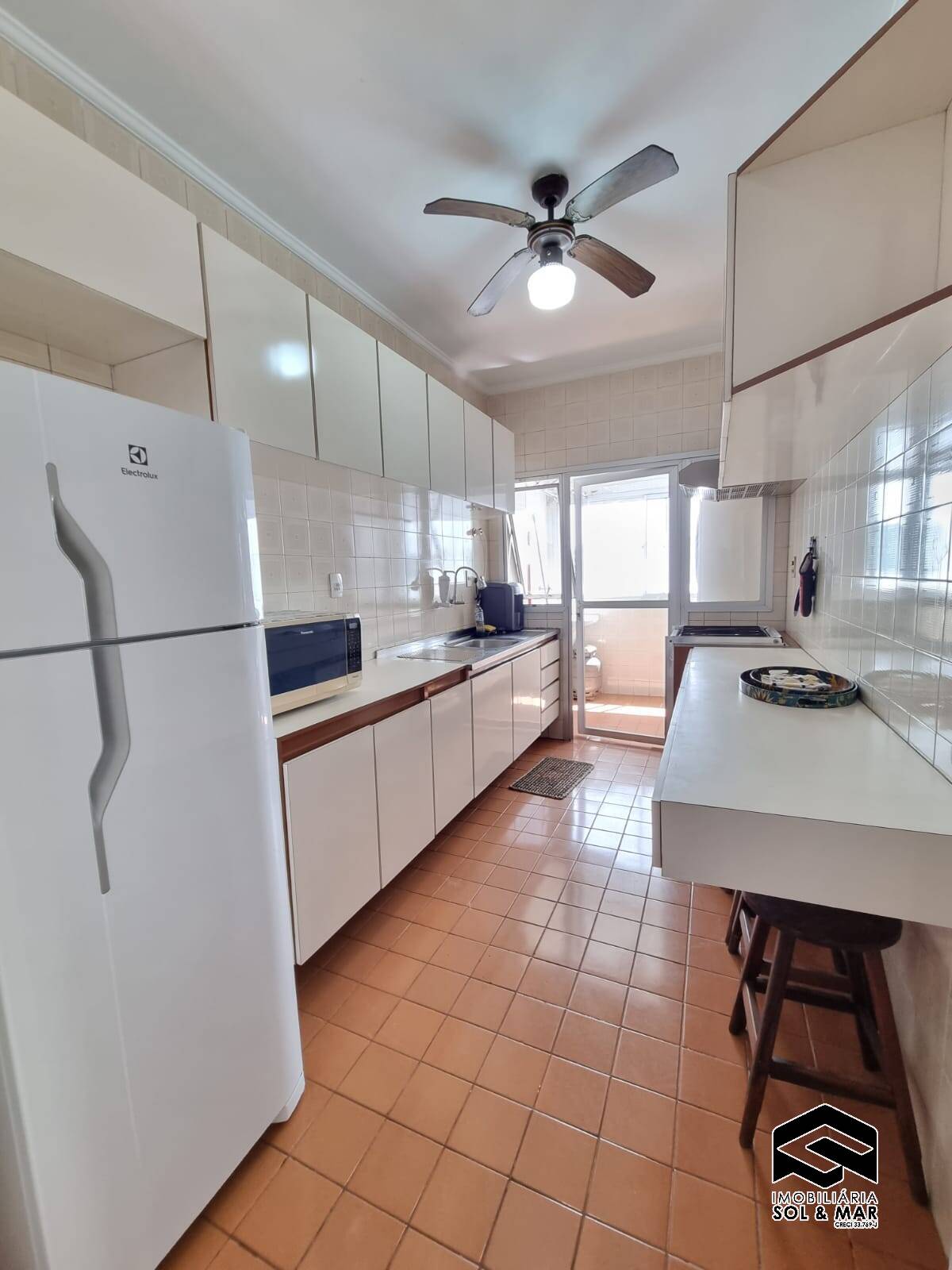 Apartamento à venda e aluguel com 2 quartos, 70m² - Foto 11