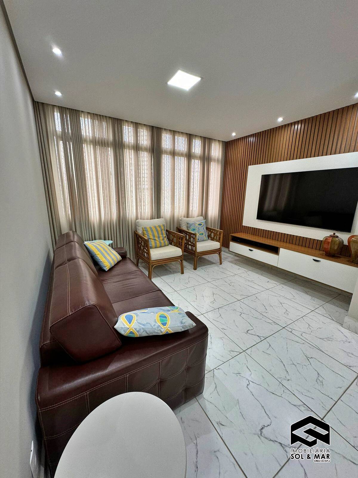 Apartamento à venda com 2 quartos, 75m² - Foto 6