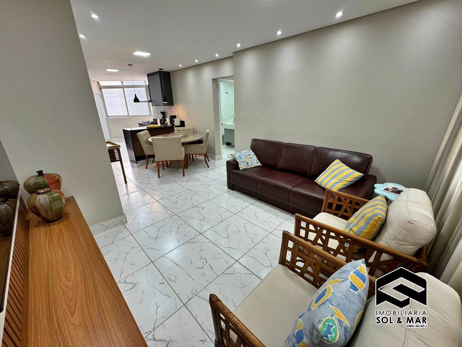 Apartamento à venda com 2 quartos, 75m² - Foto 8