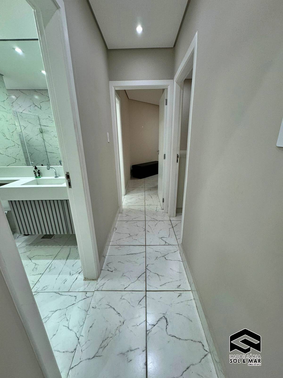 Apartamento à venda com 2 quartos, 75m² - Foto 11