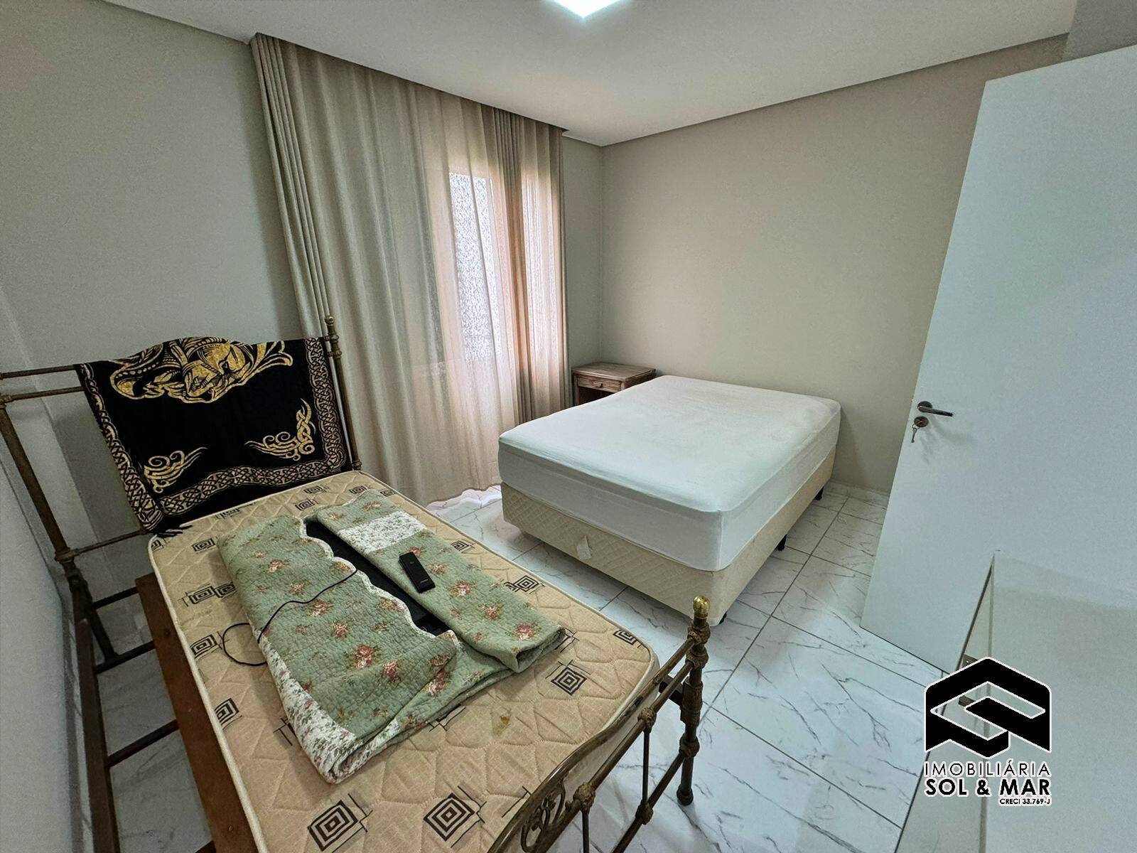 Apartamento à venda com 2 quartos, 75m² - Foto 13