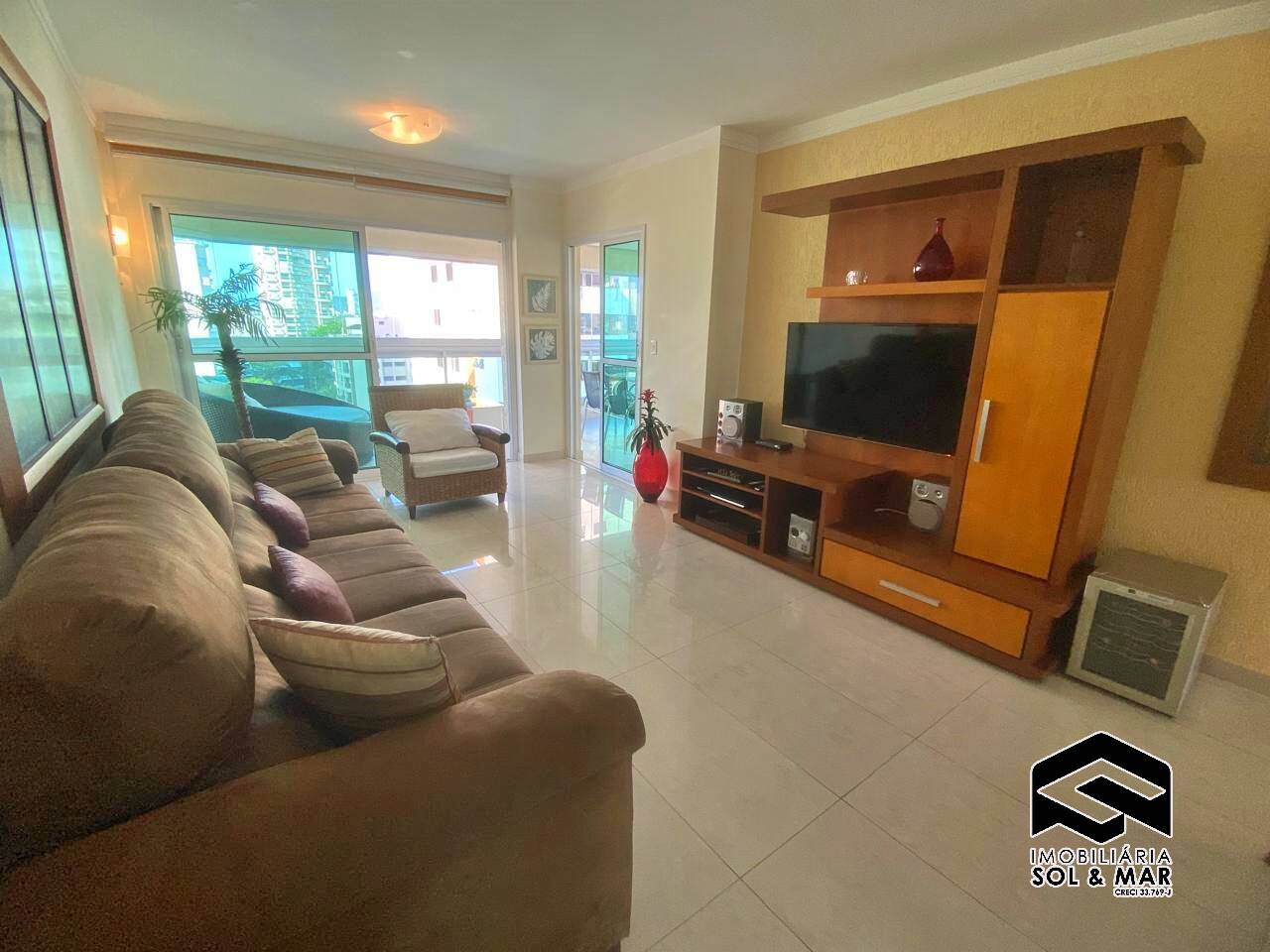 Apartamento, 3 quartos, 130 m² - Foto 1