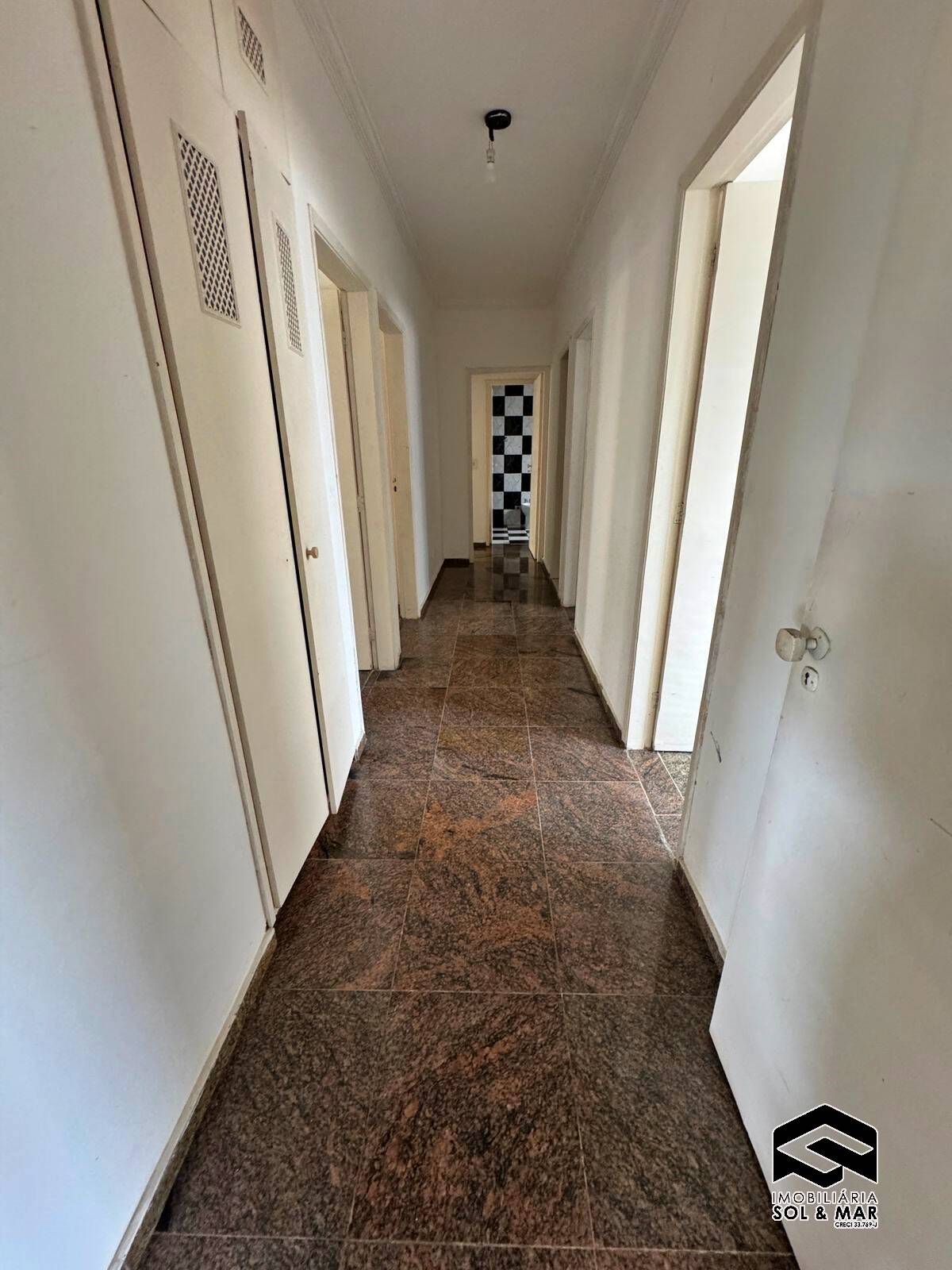 Casa para alugar com 5 quartos, 500m² - Foto 19