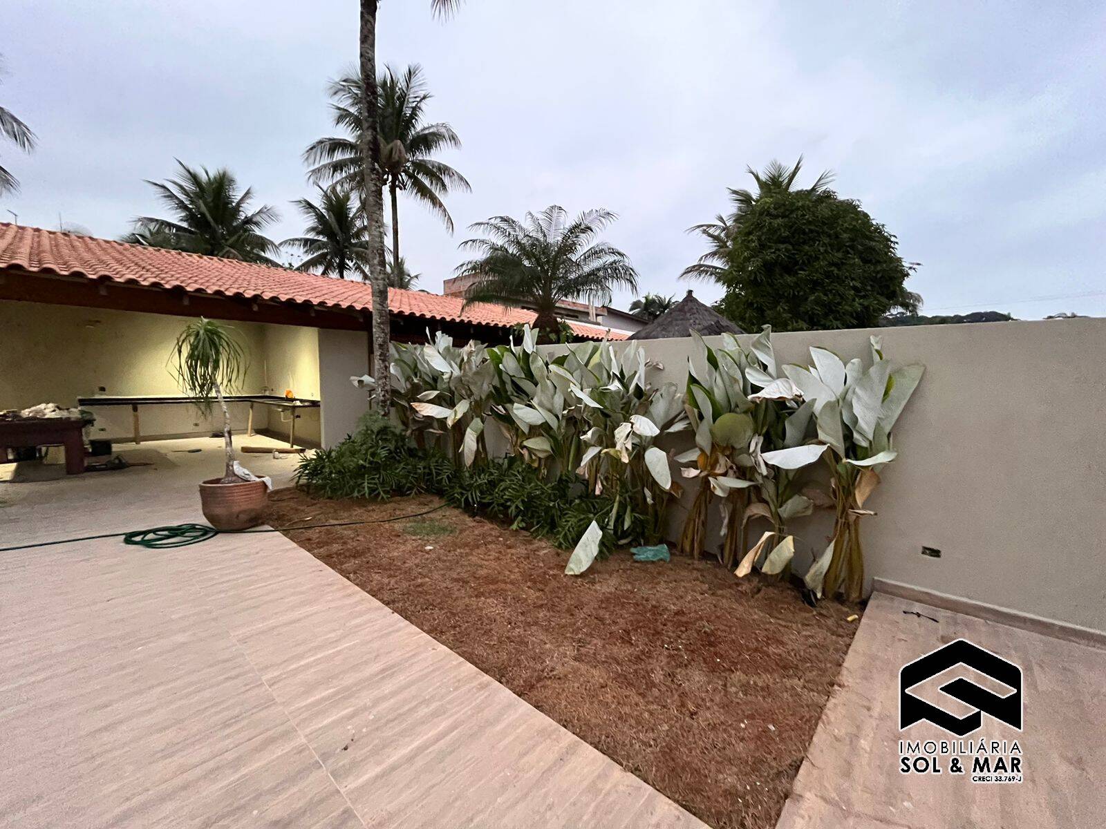 Casa de Condomínio à venda com 4 quartos, 320m² - Foto 6