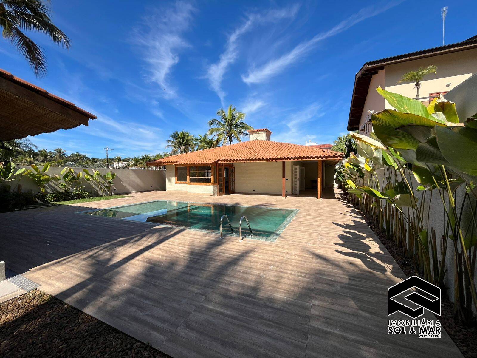 Casa de Condomínio à venda com 4 quartos, 320m² - Foto 4