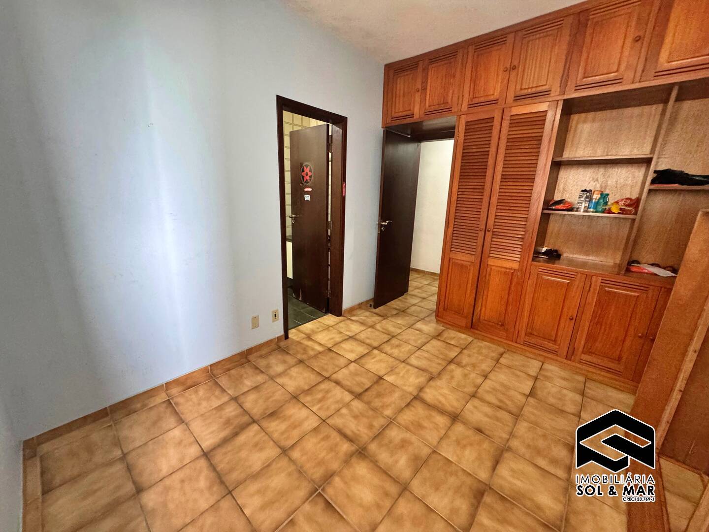 Apartamento para alugar com 3 quartos, 180m² - Foto 12