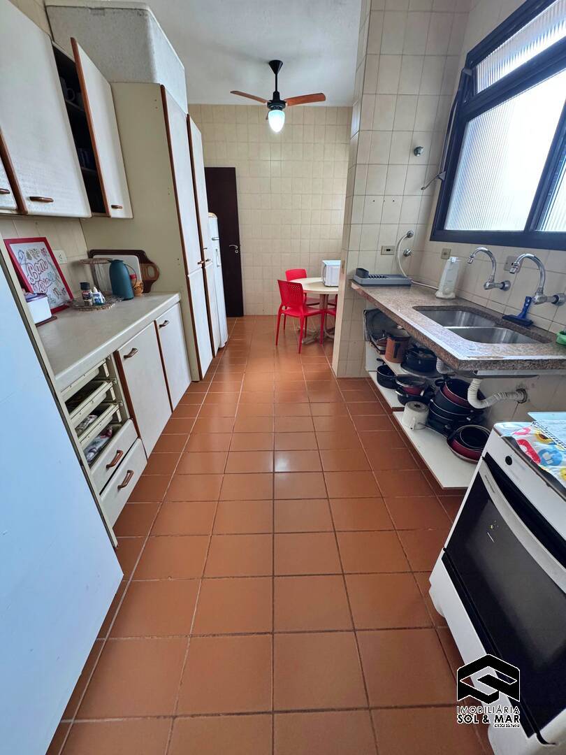 Apartamento para alugar com 3 quartos, 180m² - Foto 29