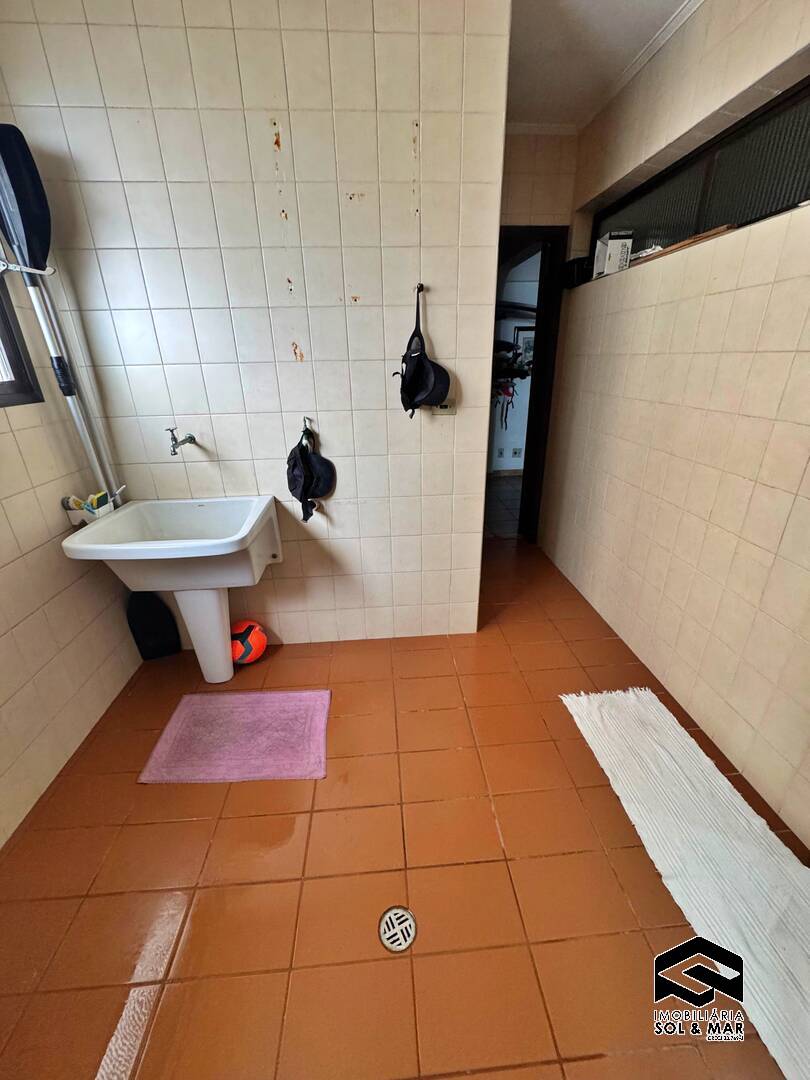 Apartamento para alugar com 3 quartos, 180m² - Foto 30