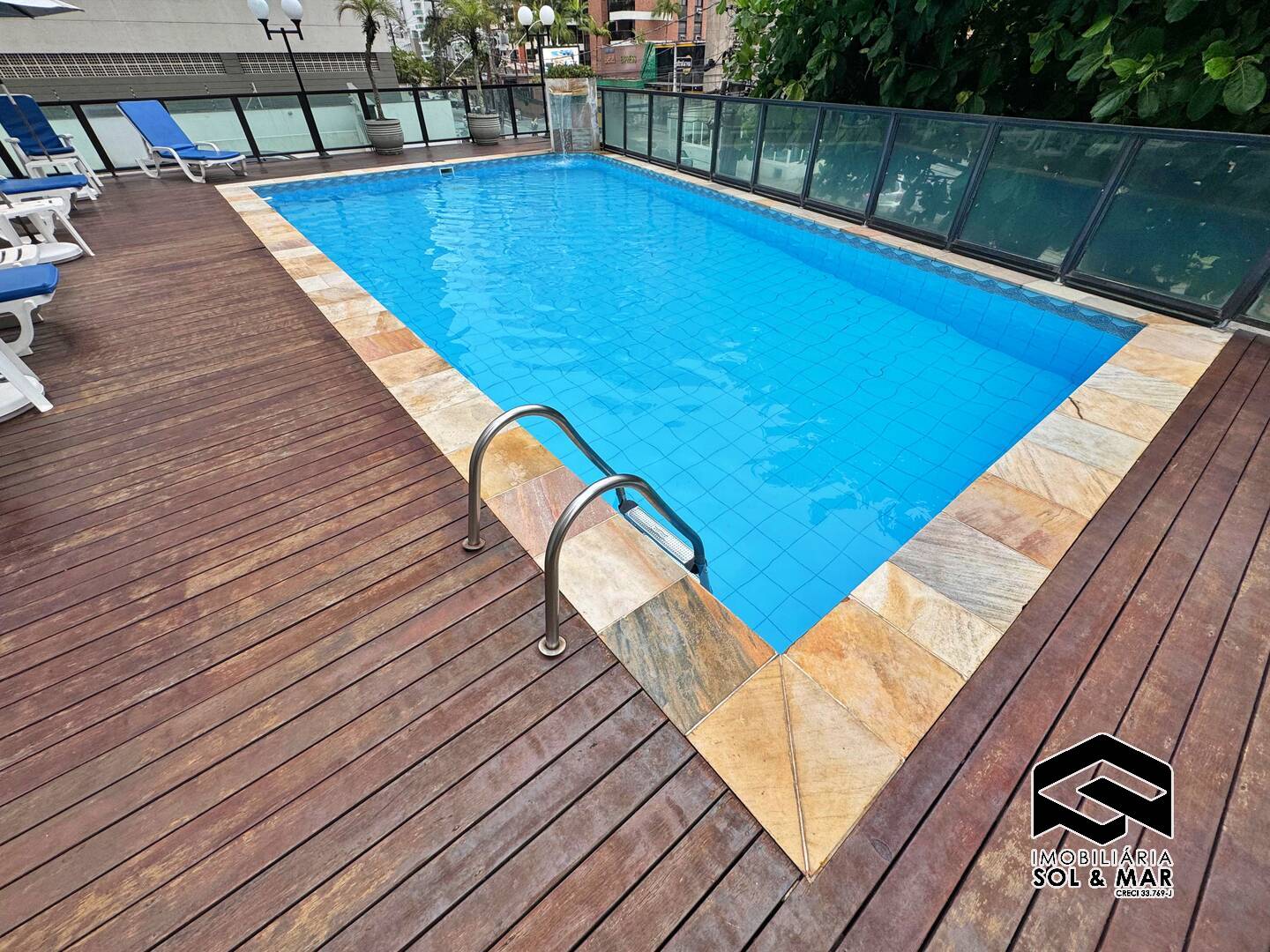 Apartamento para alugar com 3 quartos, 180m² - Foto 32
