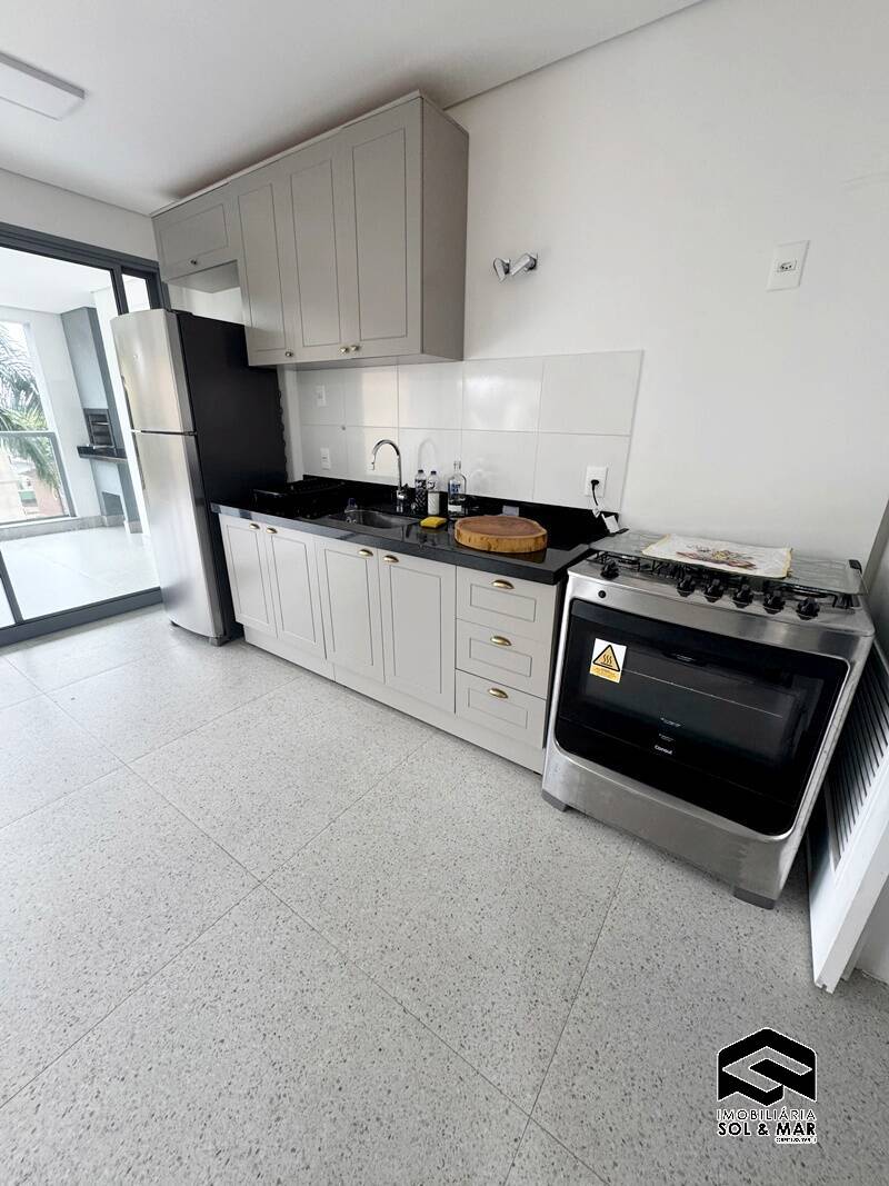 Apartamento para alugar com 3 quartos, 110m² - Foto 9