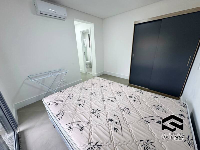 Apartamento para alugar com 3 quartos, 110m² - Foto 18