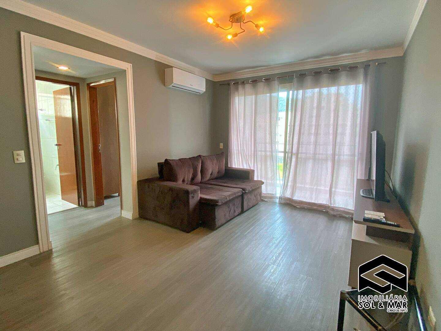 Apartamento à venda com 3 quartos, 90m² - Foto 1