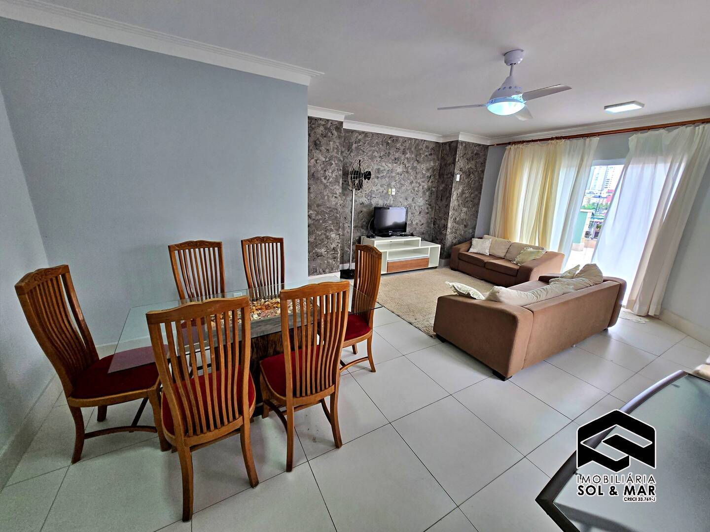 Apartamento, 3 quartos, 205 m² - Foto 2