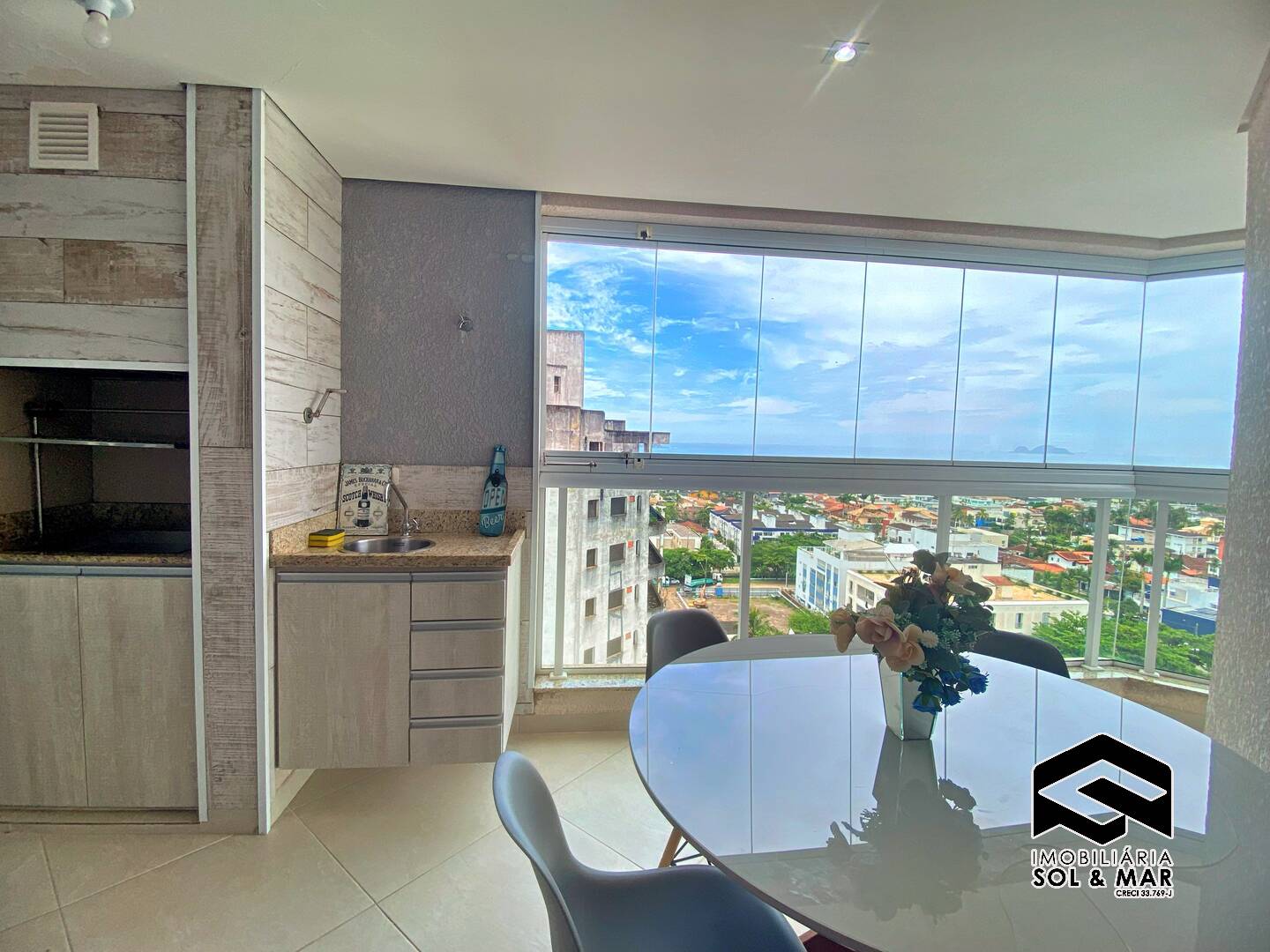 Apartamento para alugar com 2 quartos, 75m² - Foto 6