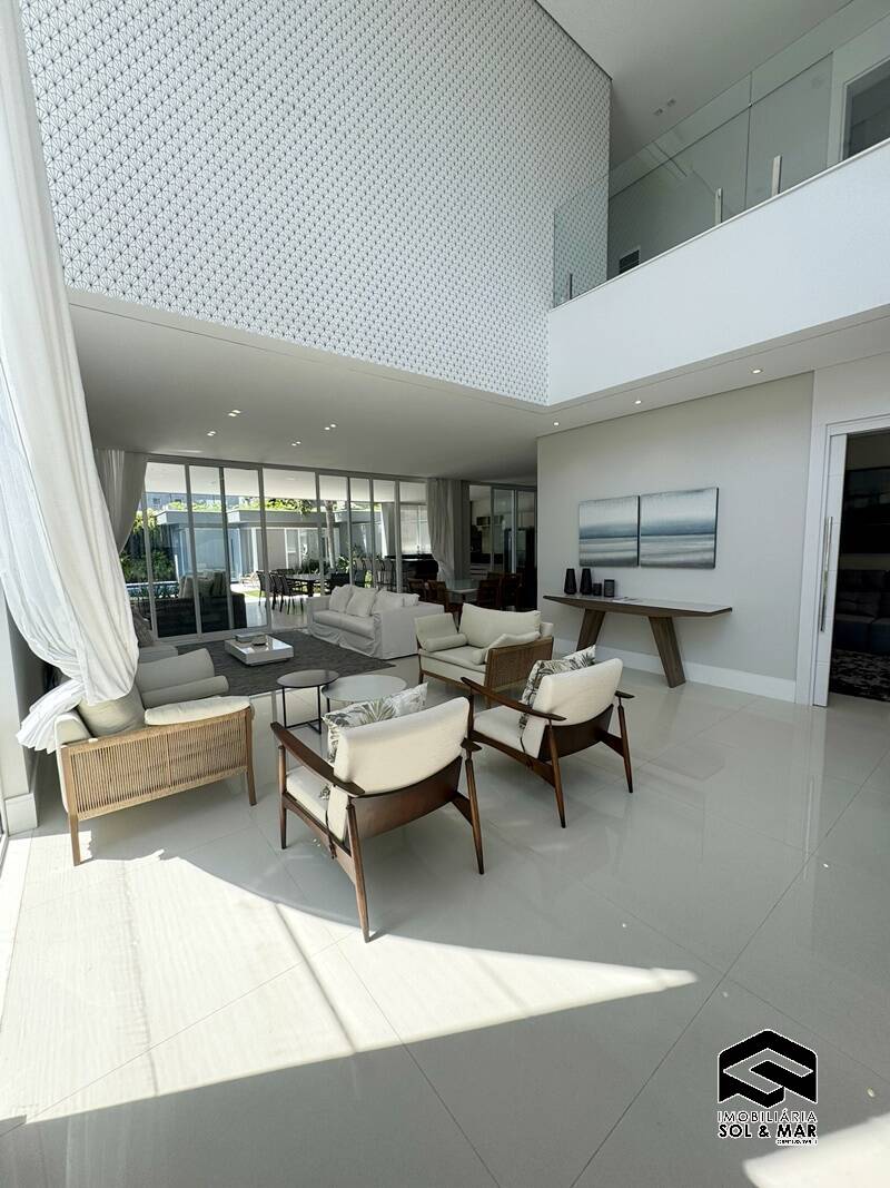 Casa de Condomínio à venda com 4 quartos, 500m² - Foto 2