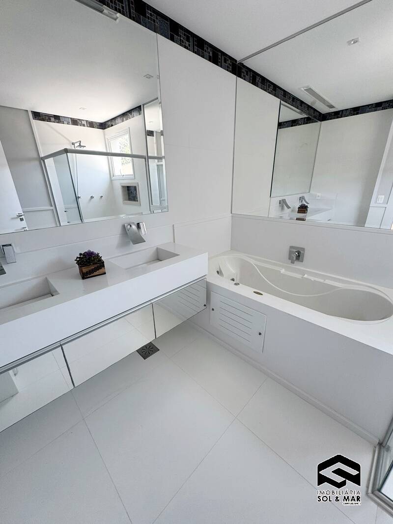 Casa de Condomínio à venda com 4 quartos, 500m² - Foto 76