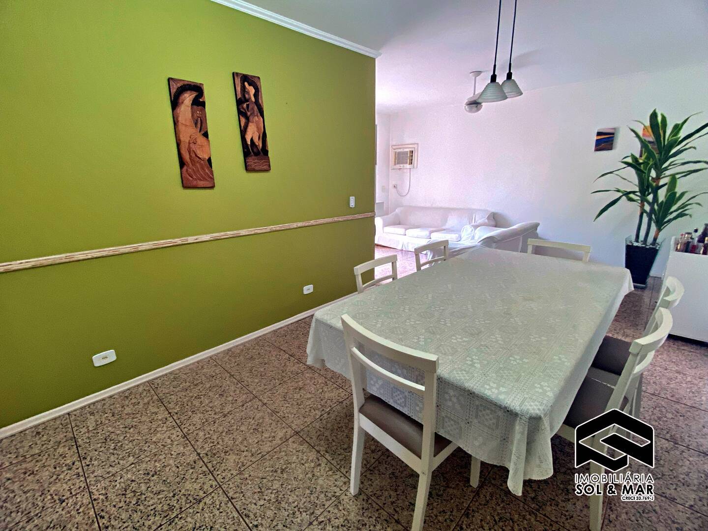 Apartamento para alugar com 3 quartos, 97m² - Foto 2