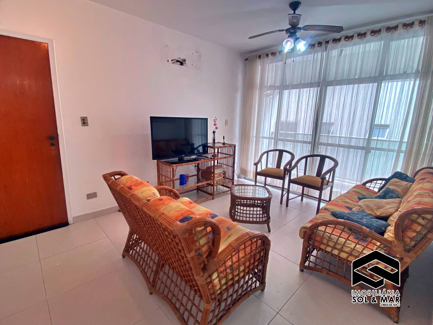 Apartamento à venda com 3 quartos, 80m² - Foto 2