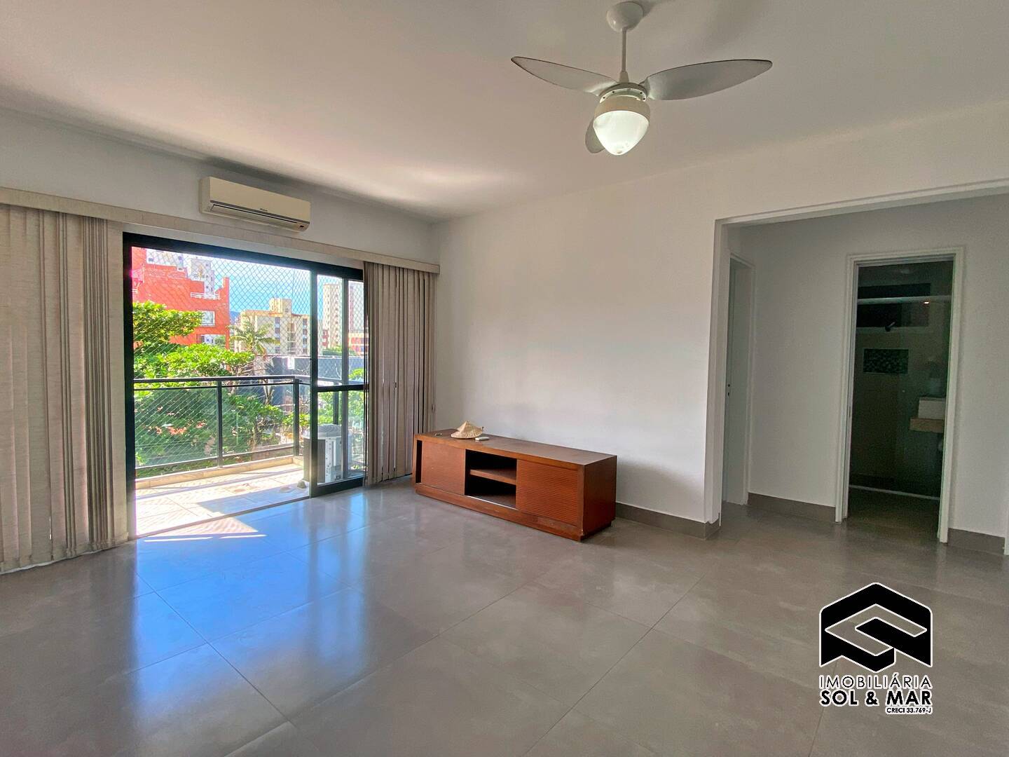 Apartamento à venda e aluguel com 3 quartos, 84m² - Foto 1