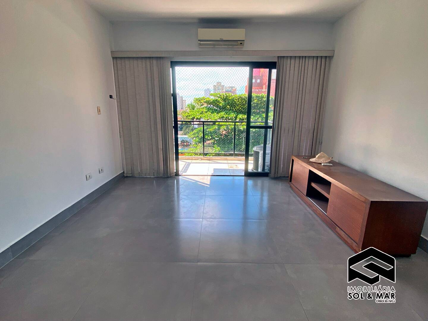 Apartamento à venda e aluguel com 3 quartos, 84m² - Foto 2